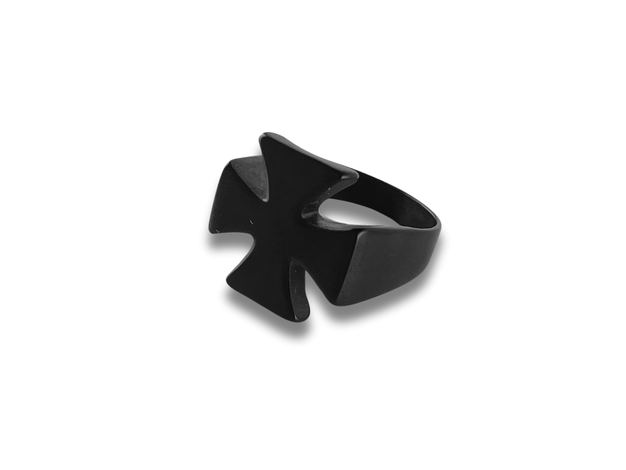 Bague Noire Sculptée - L'Énigme de Sobek